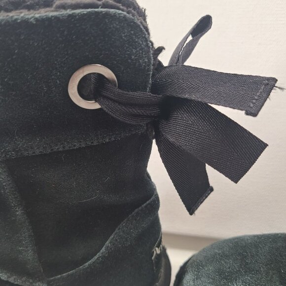 Koolaburra by UGG KIDS's Suede Mini Boots - Burra BLACK Size 1 - Picture 6 of 8